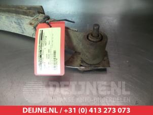 Nissan King Cab Rear leaf spring O380253 photo 2
