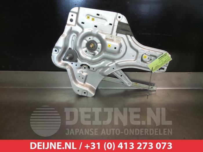 Kia Cerato Rear door window mechanism 4-door, right O291353