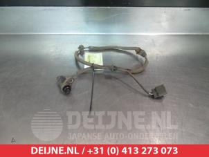 Gebruikte ABS Sensor Mitsubishi L-200 2.5 DI-D 4x4 Prijs € 25,00 Margeregeling aangeboden door V.Deijne Jap.Auto-onderdelen BV
