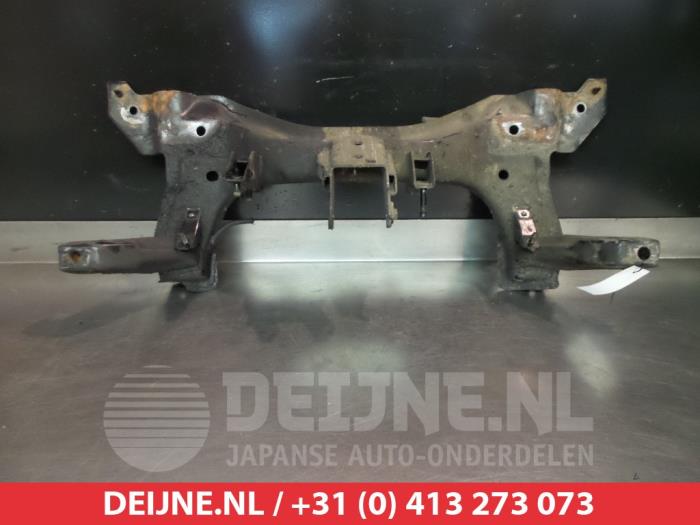 Subframe Kia Carens II (FJ), 2002 / 2007 2.0 CRDI 16V, MPV, Diesel, 1.991cc, 83kW (113pk), FWD, D4EA, 2002-07 / 2006-04, FC52 (Gebruikt)