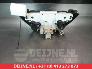 Toyota Rav-4 Heater control panel O306423 photo 2