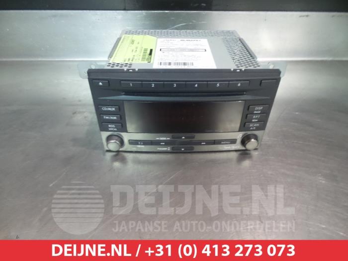Subaru Impreza Radio O313043