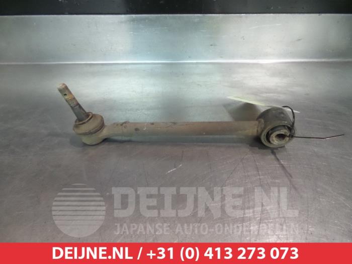 Subaru Impreza Querlenker rechts hinten O384315