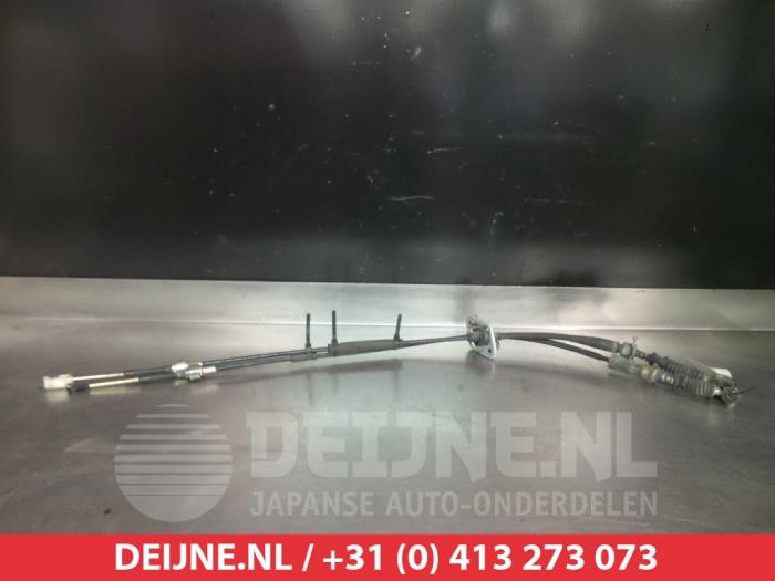 Gebruikte Schakelkabel Versnellingsbak Mitsubishi Space Star (DG) 1.8 16V GDI Prijs € 50,00 Margeregeling aangeboden door V.Deijne Jap.Auto-onderdelen BV