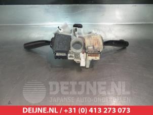 Subaru Impreza Steering column stalk O308596 photo 2