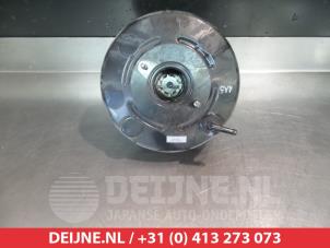 Gebruikte Rembooster Toyota iQ 1.0 12V VVT-i Prijs € 45,00 Margeregeling aangeboden door V.Deijne Jap.Auto-onderdelen BV