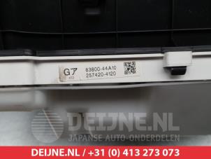 Toyota Avensis Verso Kilometerteller KM O305178 foto 3