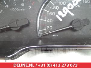 Toyota Avensis Verso Kilometerteller KM O305178 foto 2