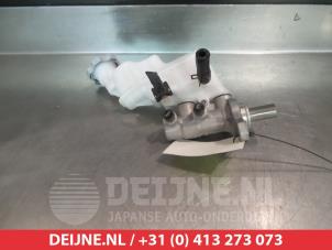 Gebruikte Hoofdremcilinder Kia Rio III (UB) 1.2 CVVT 16V Prijs € 30,00 Margeregeling aangeboden door V.Deijne Jap.Auto-onderdelen BV