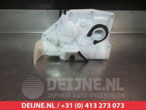 Suzuki SX-4 Front door lock mechanism 4-door, right O281179 photo 2