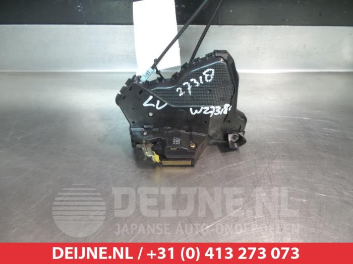 Toyota Corolla Door lock mechanism 4-door, front left O279864