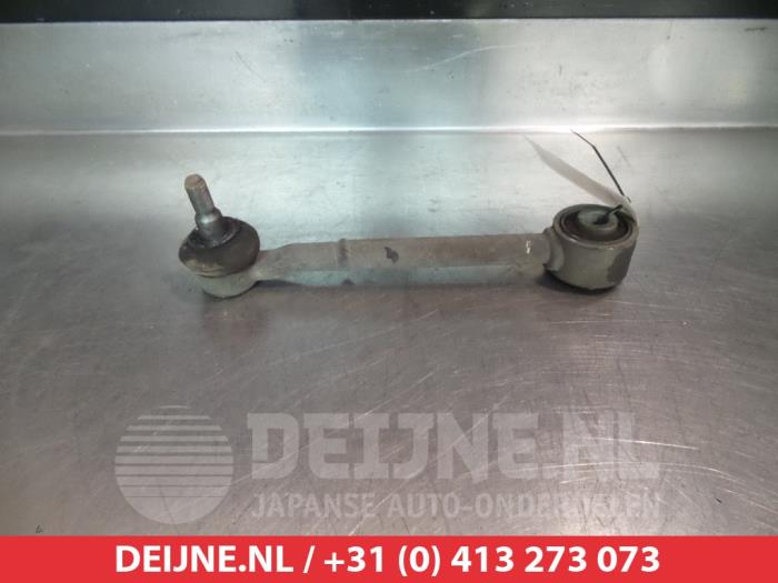 Toyota Auris Draagarm rechts-achter O384794