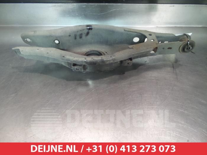 Toyota Auris Draagarm rechts-achter O384795