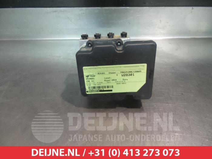 Gebruikte ABS Pomp Hyundai i30 (GDHB5) 1.4 16V Prijs € 75,00 Margeregeling aangeboden door V.Deijne Jap.Auto-onderdelen BV