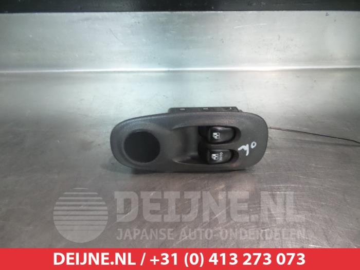 Hyundai Accent Combischakelaar ramen O311476