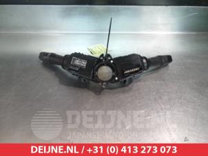 Kia Sorento Steering column stalk O308702 photo 2