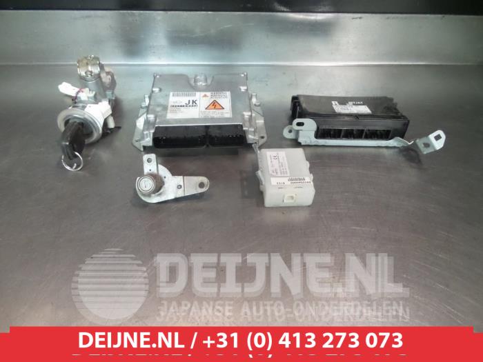 Subaru Legacy Ignition lock + key O335222