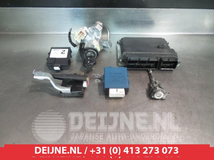 Toyota Auris Kontaktslot+Sleutel O336073