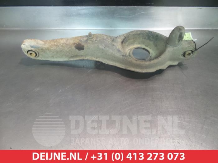 Mazda 3 Draagarm links-achter O383206