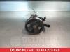 Stuurbekrachtiging Pomp van een Kia Carens III (FG) 2.0 CRDI VGT 16V 2007