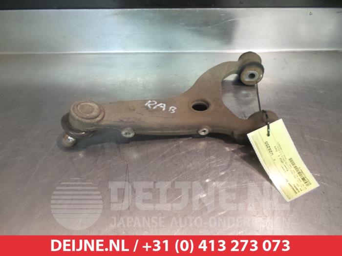 Subaru XV Draagarm rechts-achter O384325