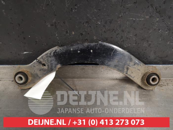 Mitsubishi Lancer Draagarm links-achter O383639
