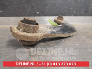 Mitsubishi Lancer Querlenker links hinten O383639 foto 2
