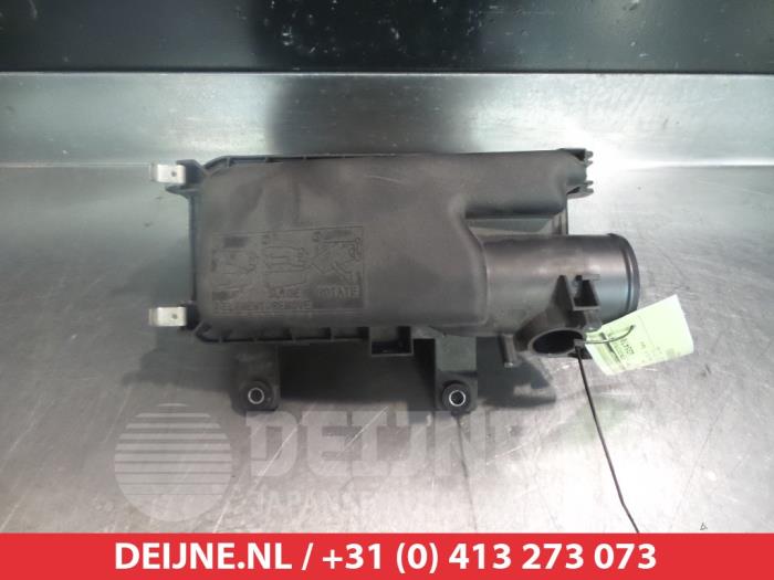 Toyota Verso-S Luftfiltergehäuse O357394