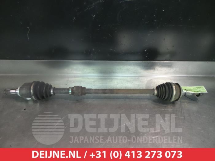 Toyota Verso-S Aandrijfas rechts-voor O320276