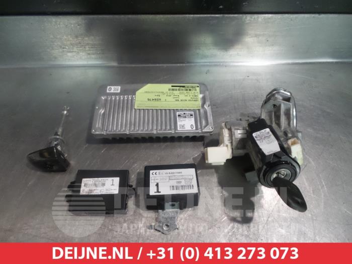 Toyota Yaris Engine management computer O345594