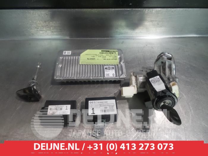 Toyota Yaris Kontaktslot+Sleutel O336107