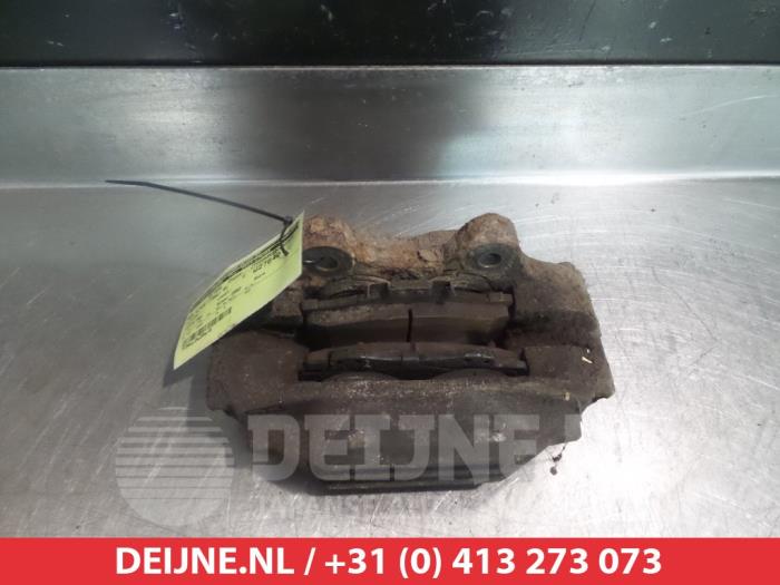 Toyota Hilux Remklauw (Tang) rechts-voor O326897