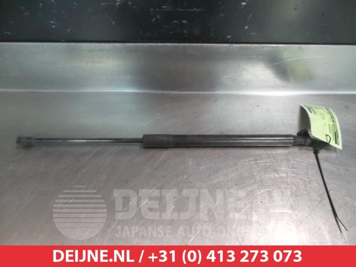 Toyota Auris Gasdemper rechts-achter O295509