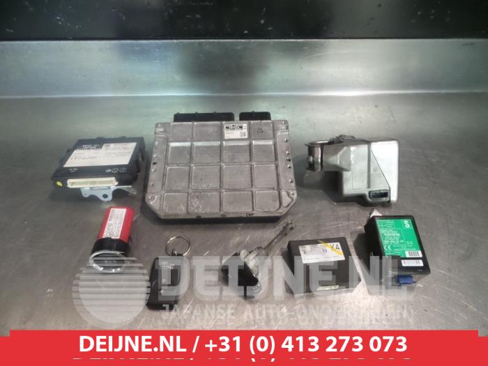 Toyota Auris Slotenset Cilinder (compleet) O278951