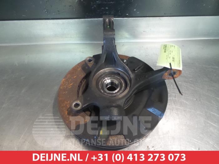 Suzuki Vitara Fusee rechts-voor O324089