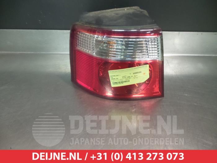 Kia Carens Achterlicht links O297959