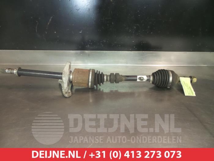 Nissan Qashqai Aandrijfas rechts-voor O319237