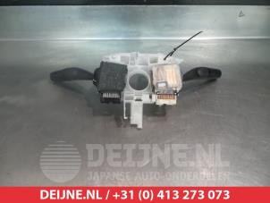 Subaru Impreza Steering column stalk O308608 photo 2