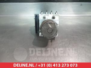 Subaru Impreza ABS pump O337730 photo 2