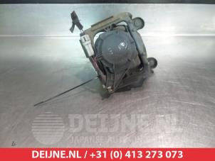 Toyota Celica Mistlamp links-voor O268214 foto 2