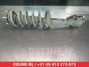 Gebruikte Mac Phersonpoot links-voor Mazda CX-7 2.2 MZR-CD 16V AWD Prijs € 90,00 Margeregeling aangeboden door V.Deijne Jap.Auto-onderdelen BV