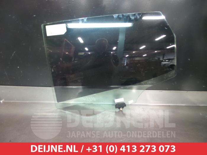 Hyundai IX20 Portierruit 4Deurs links-achter O287411