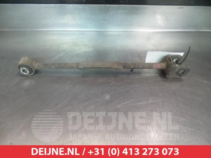 Toyota Avensis Draagarm rechts-achter O384762