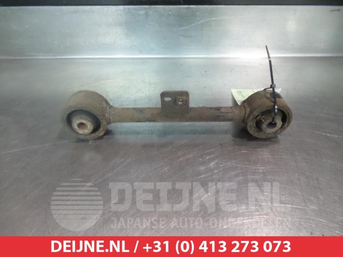 Honda HR-V Draagarm rechts-achter O384662