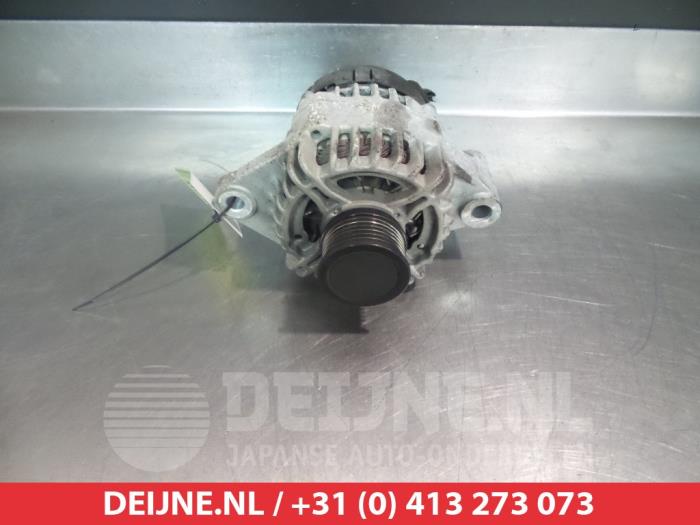 Gebruikte Dynamo Suzuki SX4 S-Cross (JY) 1.6 16V DDiS AllGrip Prijs € 50,00 Margeregeling aangeboden door V.Deijne Jap.Auto-onderdelen BV
