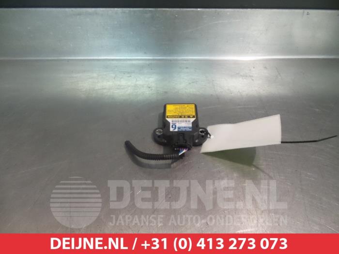Toyota Auris Anti-roll control sensor O329439
