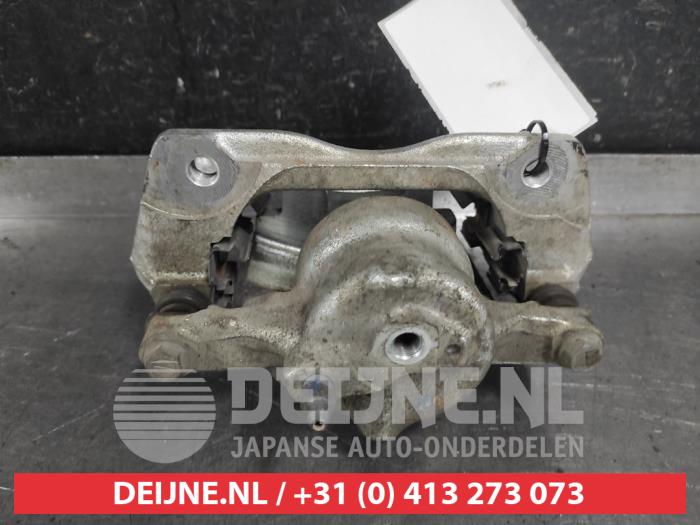 Toyota Auris Front brake calliper, right O327015