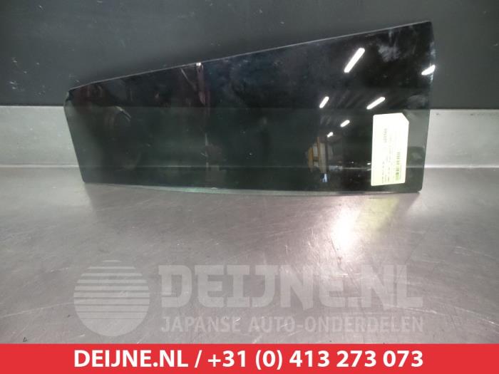 Toyota Landcruiser Extra window 4-door, right O289575