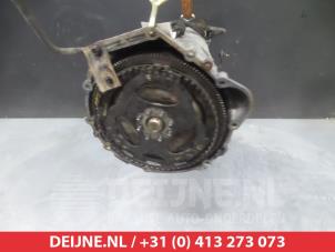 Ssang Yong Rodius Versnellingsbak O372416 foto 2