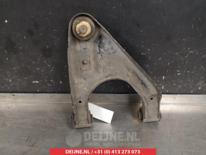 Nissan Pathfinder Rear wishbone, right O384292